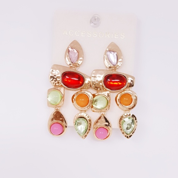 Jewelry - Crystal Dangling Earrings
